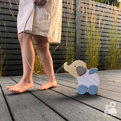 Wooden pull toy Elephant