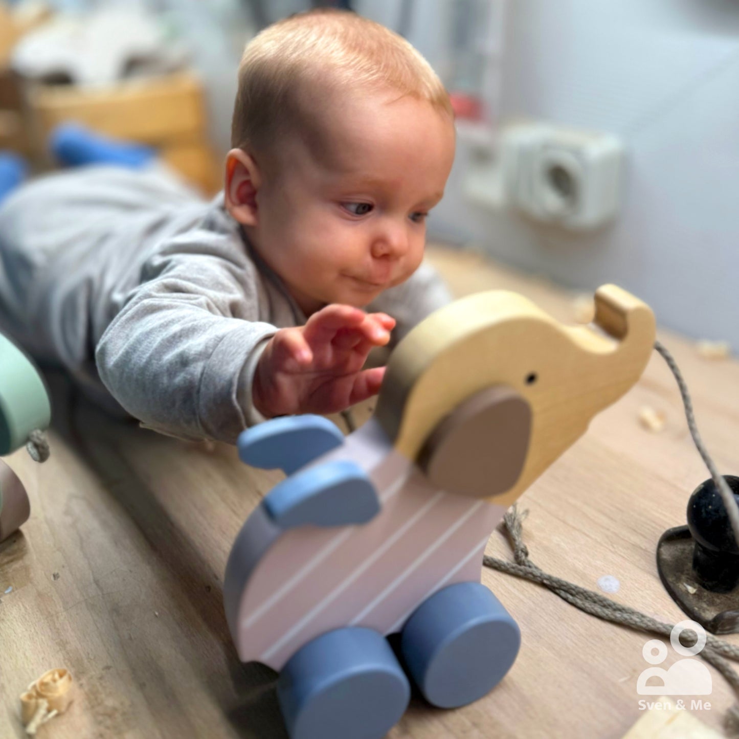 Wooden pull toy Elephant