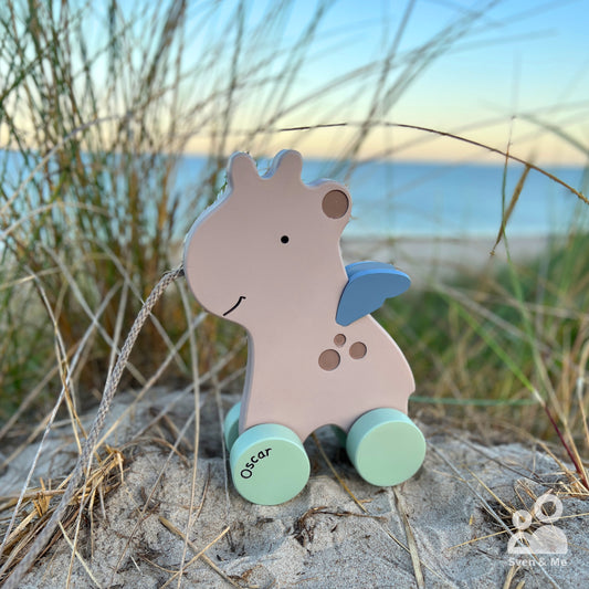 Wooden pull toy Giraffe
