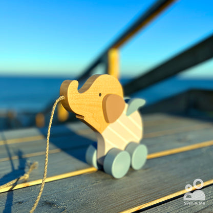 Wooden pull toy Elephant
