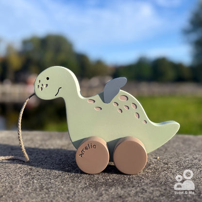 Wooden pull toy Dino