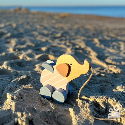Wooden pull toy Elephant