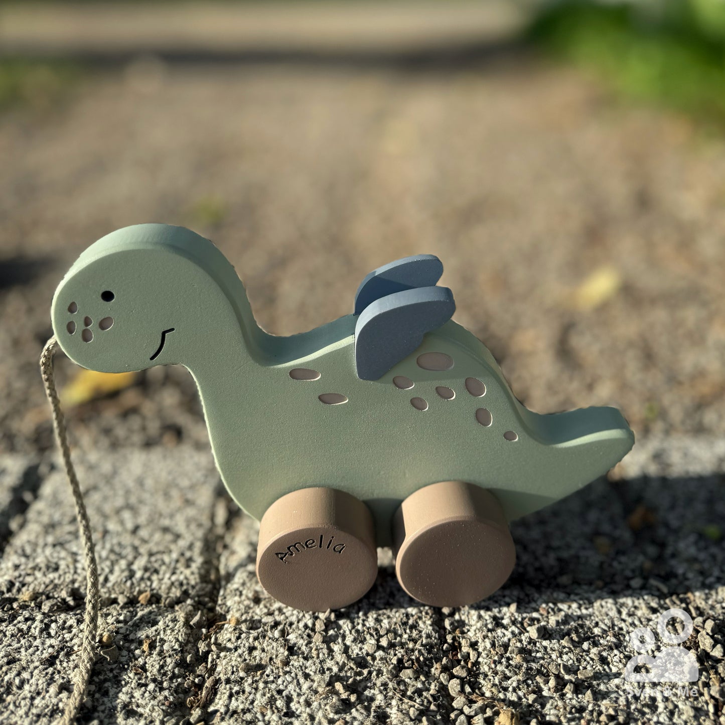 Wooden pull toy Dino