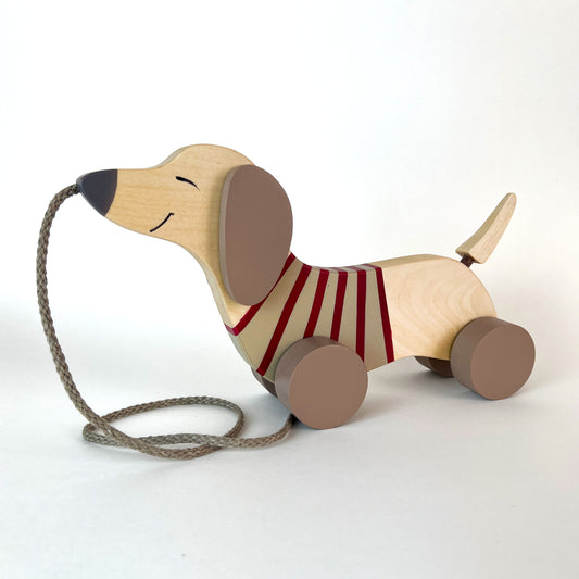 Wooden pull toy Dachshund beige red
