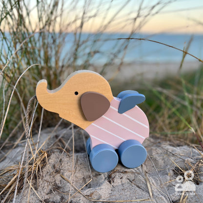 Wooden pull toy Elephant