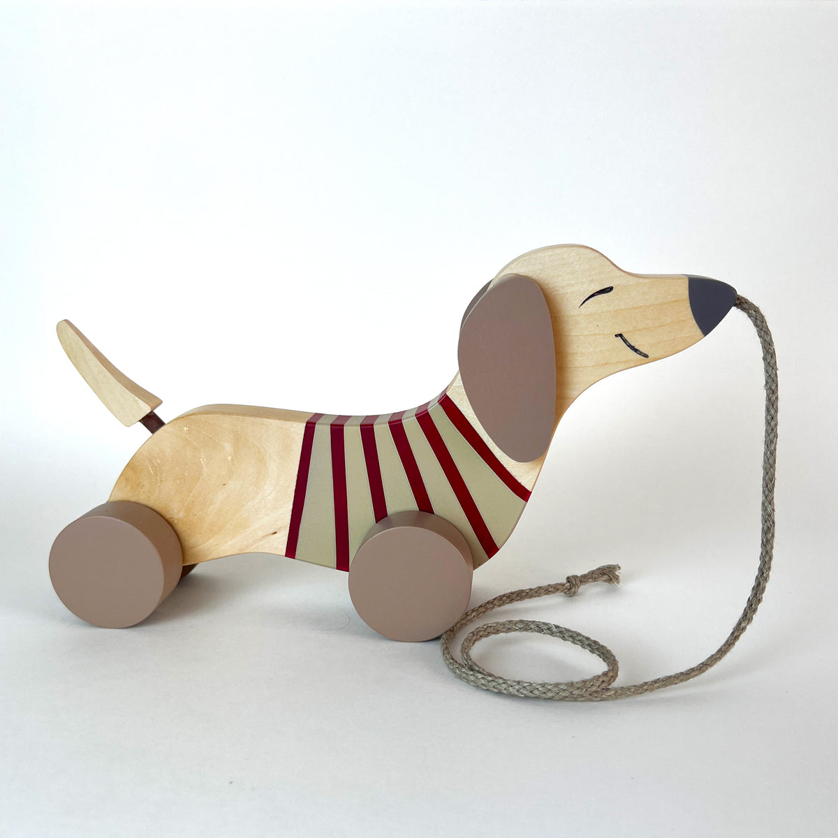 Wooden pull toy Dachshund beige red