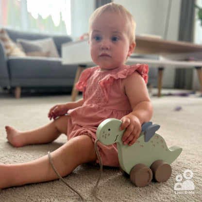 Wooden pull toy Dino