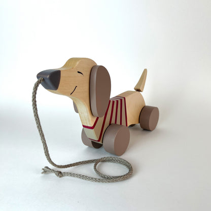 Wooden pull toy Dachshund beige red
